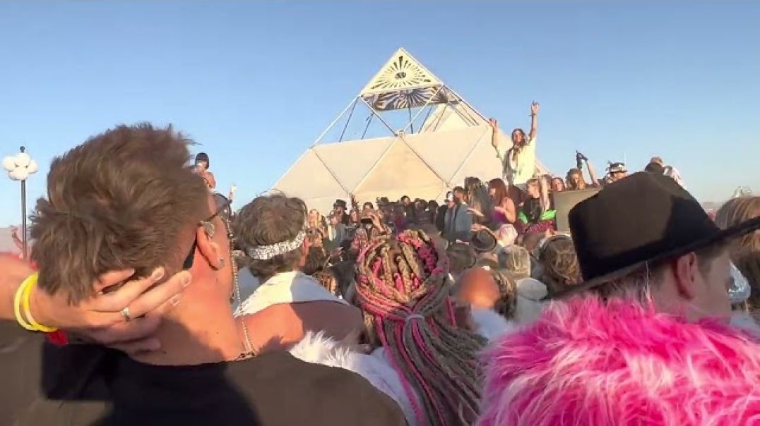⁣MONOLINK AT PLAYALCHEMIST BURNING MAN 2022